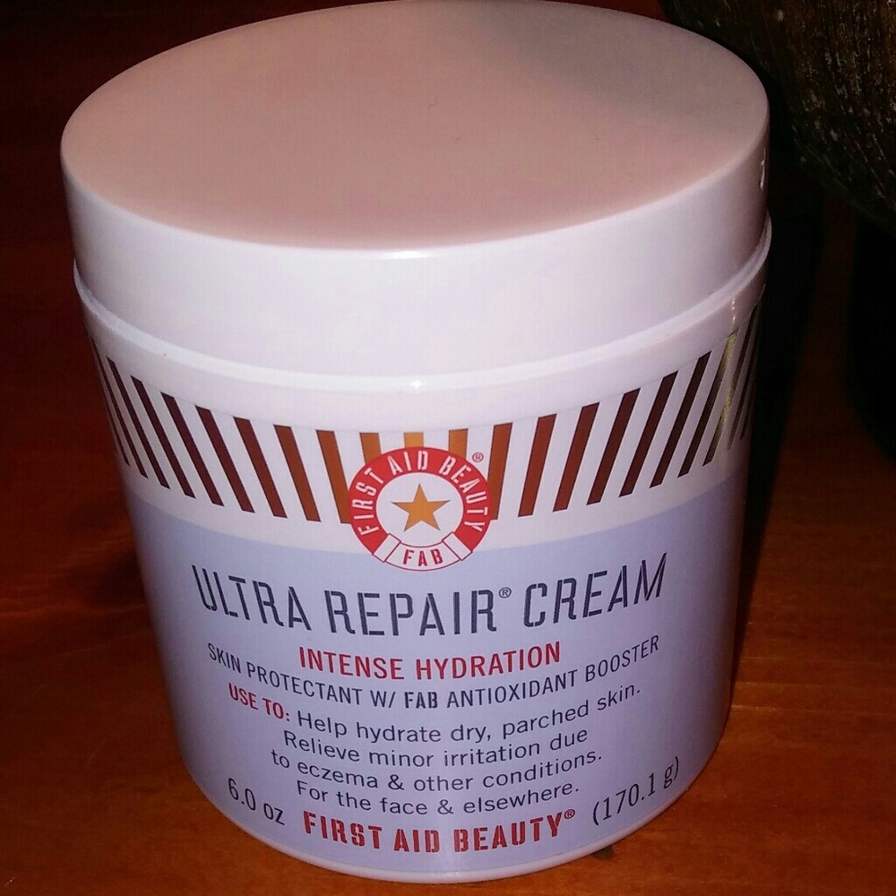 First Aid Beauty Ultra Repair Cream
